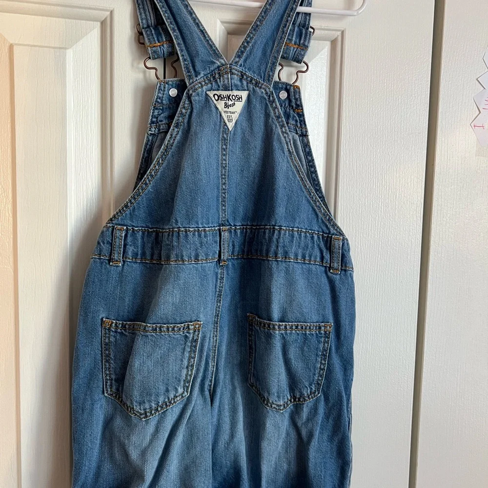 OshKosh B'gosh Blue Denim Short Overalls Size 6/6x GUC